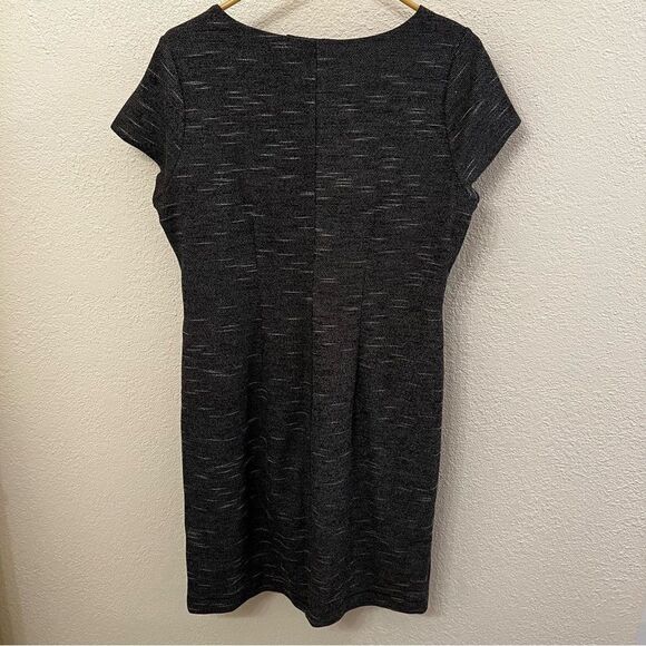 The Limited Grey Short Sleeve Dress (Size Large) - Picture 2 of 4